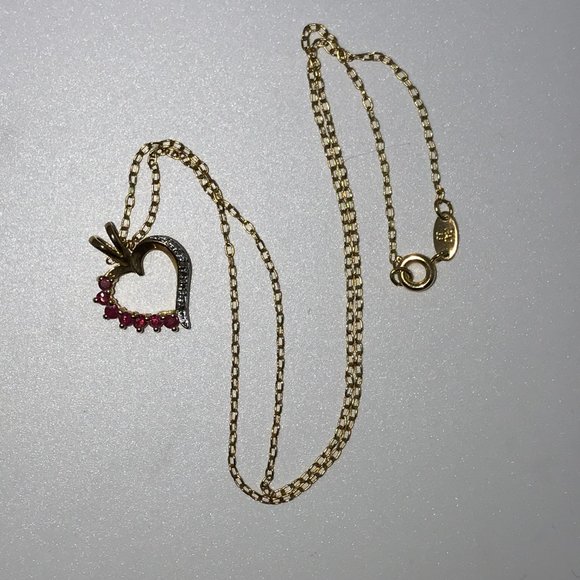 18" 18kg Vermeil Cable chain with Diamond and Ruby Heart Pendant - Picture 4 of 9